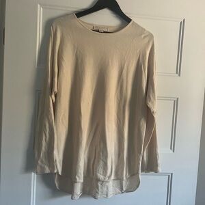 Michael Kors Women's Long Sleeve Crew Neck
Tan Sweater- Size Large